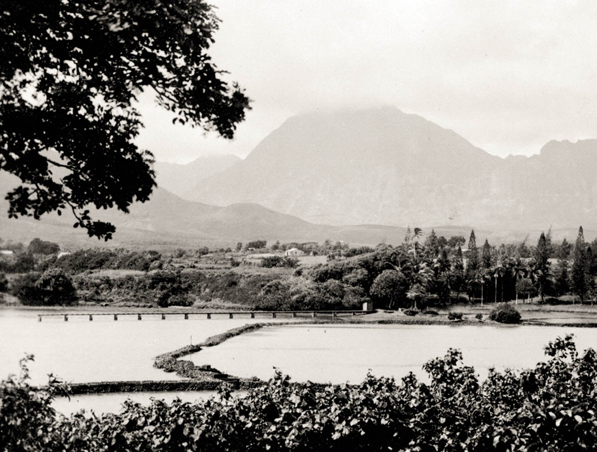 historical photo of kaneohe fish pond